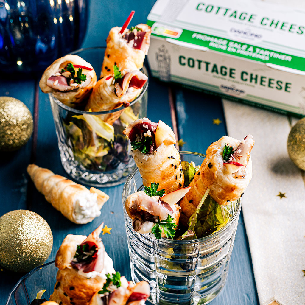 Feuilletés au magret fumé cottage cheese et noix